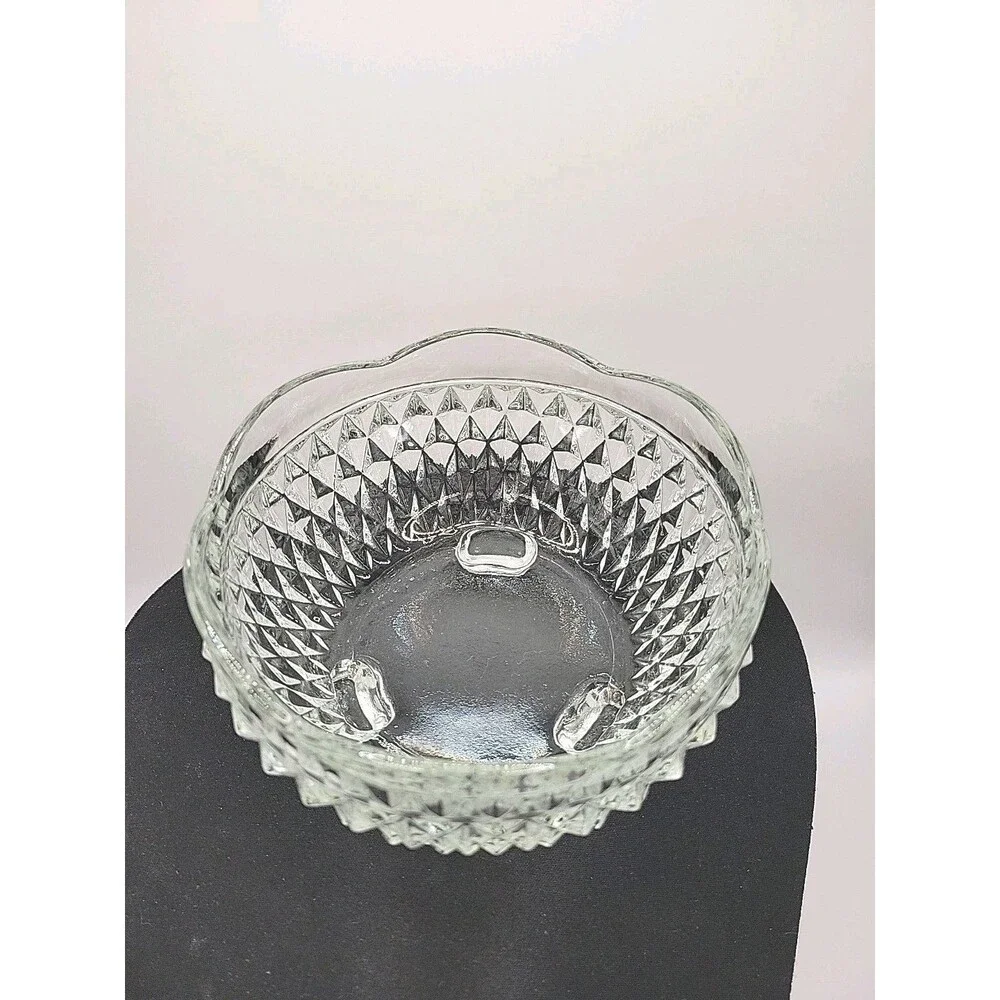 Vintage Indiana Glass Diamond Point Crystal Footed Candy Dis. Scalloped Rim. 5”